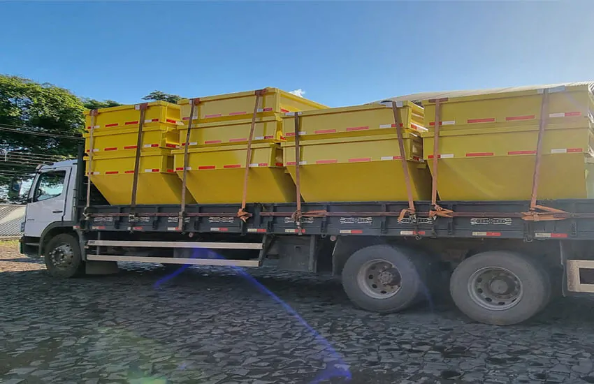 Caçambas estacionárias